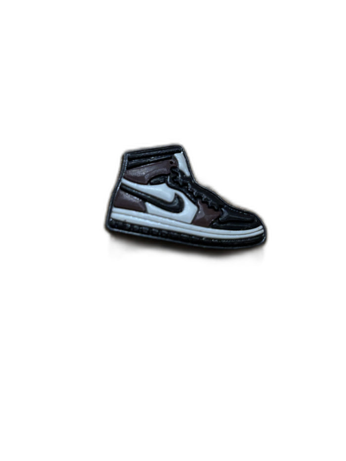 Pin’s sneakers #2