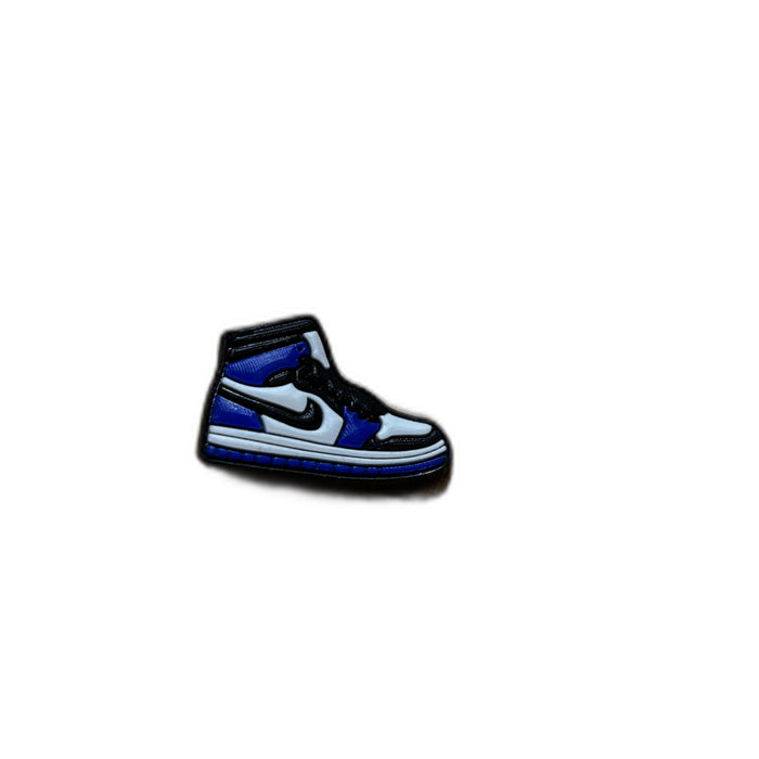 Pin's sneakers #1